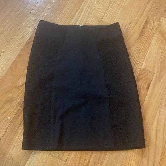Women’s BCBGeneration skirt. Black. Size 4 - Picture 2 of 6